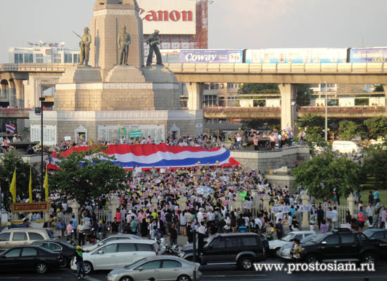 Монумент Победы   Victory Monument в Бангкоке